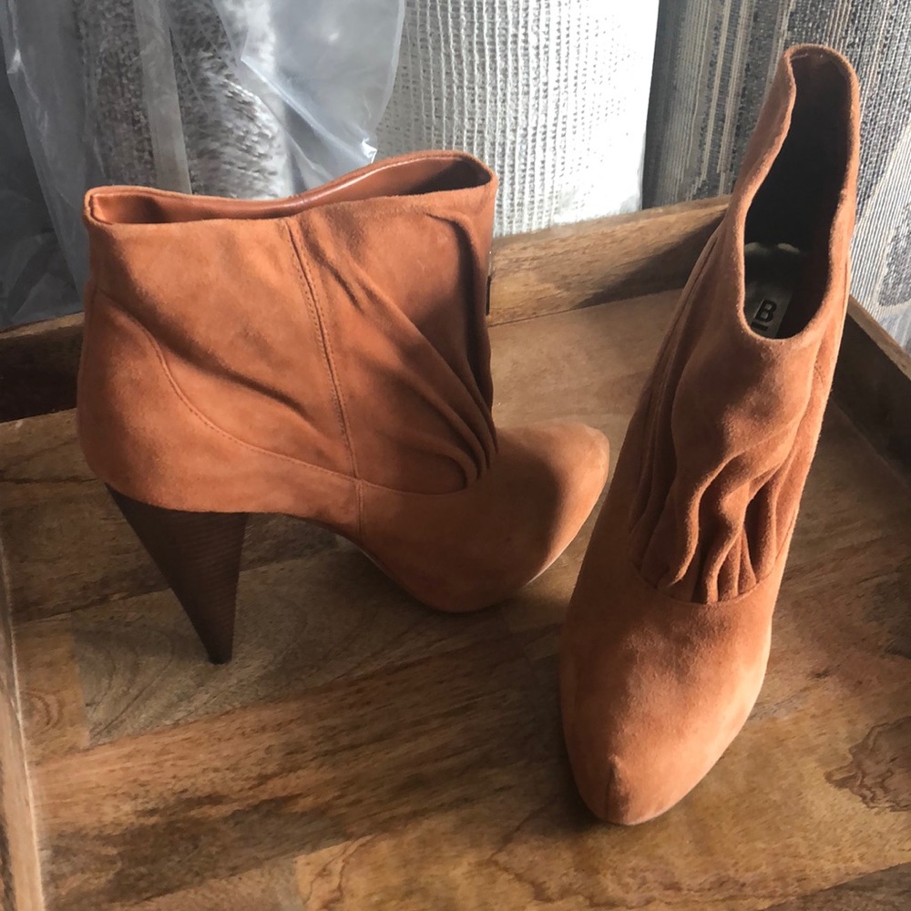 Women’s shoes